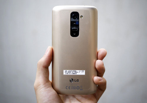 Mẫu điện thoại LG G2 Mở hộp LG G2 phiên bản màu vàng ở Việt Nam