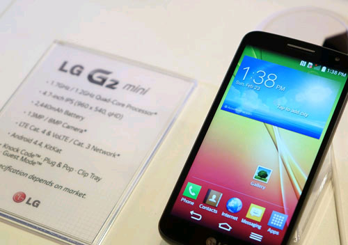 Cận cảnh hình ảnh mẫu máy G2 mini LG công bố G Pro 2 và G2 mini