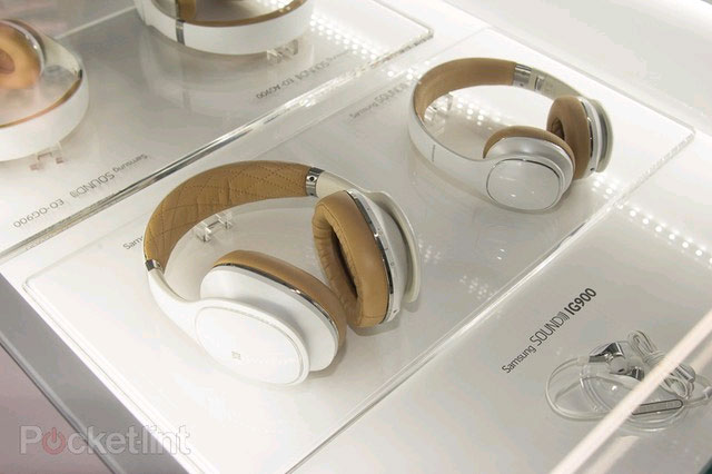 Tai nghe không dây của Samsung Những phụ kiện độc đáo dành cho Samsung Galaxy S5