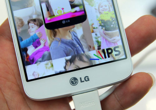 Ảnh thực tế LG G2 mini Cặp đôi smartphone Android thiết kế lạ của LG