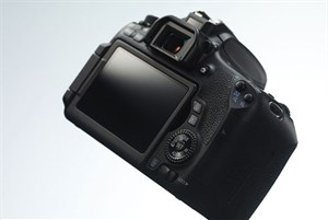 Canon ra mắt EOS 750D và 760D cảm biến 24.2MP