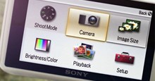 Giao diện máy ảnh ống kính rời siêu nhỏ của Sony