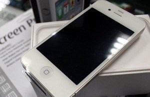 iPhone 4 phiên bản 64GB xuất hiện