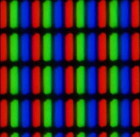 Sự khác biệt của 2 công nghệ AMOLED PenTile và Real-Stripe