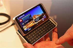 Nokia E7 ở Việt Nam có giá dưới 15 triệu đồng 