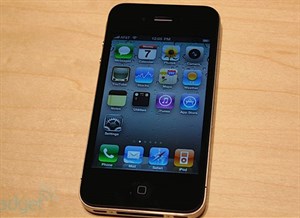 iPhone 4 lại dính lỗi