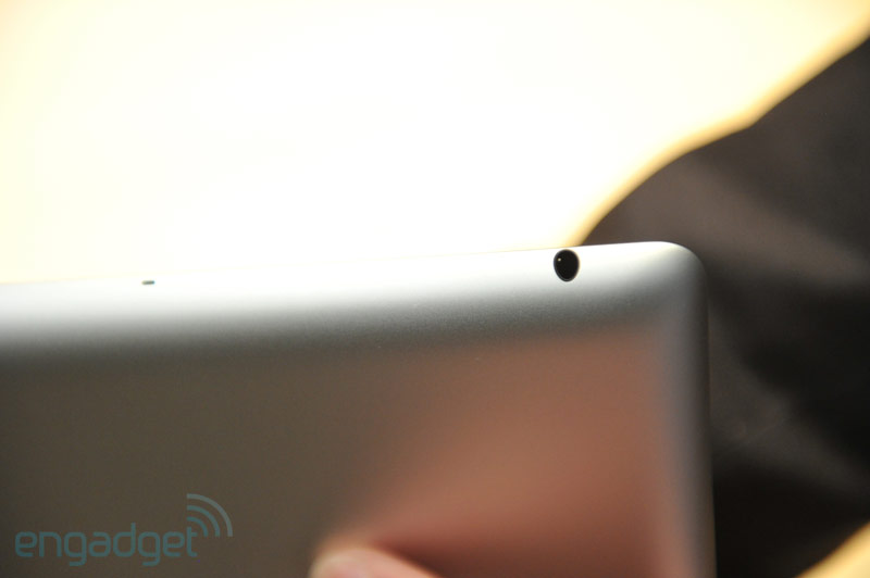 Cận cảnh “bom tấn” máy tính bảng mới của Apple