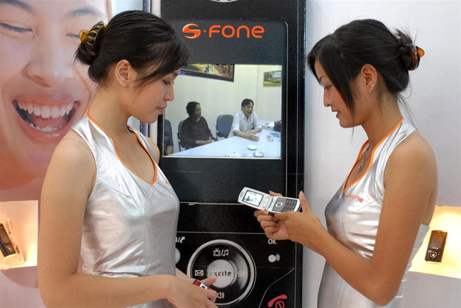 Ai đầu tư cho S-Fone “thay máu” CDMA?