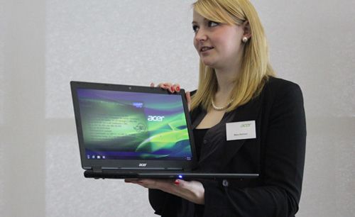 Acer ra mắt Ultrabook 15-inch đầu tiên