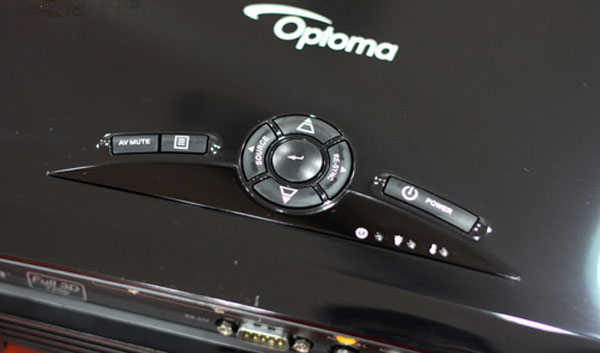 Đánh giá máy chiếu 3D Optoma GT750