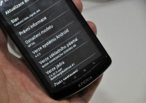 Sony Mobile giới thiệu Xperia Neo L chạy Android 4.0