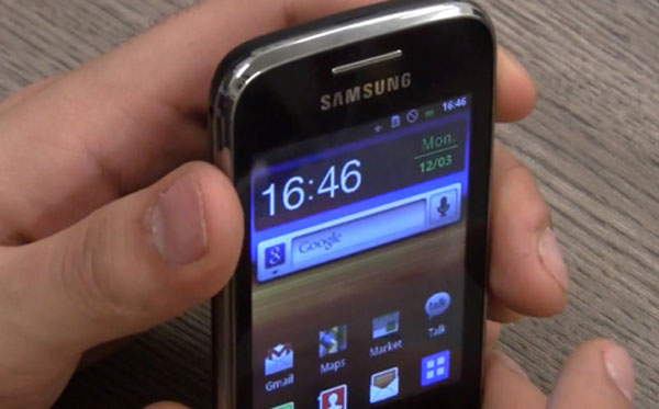 Galaxy Y Duos hai sim giá 4,5 triệu