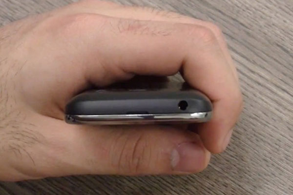 Galaxy Y Duos hai sim giá 4,5 triệu