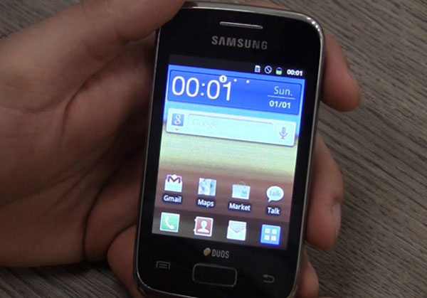 Galaxy Y Duos hai sim giá 4,5 triệu