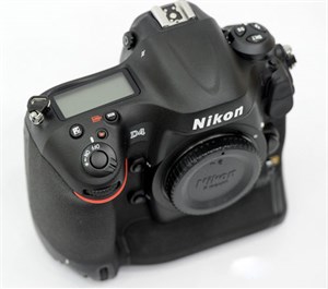 Nikon tăng giá D4 và D800/D800E tại Anh