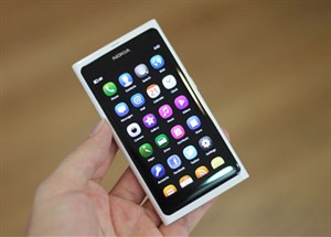 Nokia N9 sắp có "đàn em" chạy MeeGo