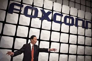 Foxconn đẩy nhanh thương thảo với Sharp