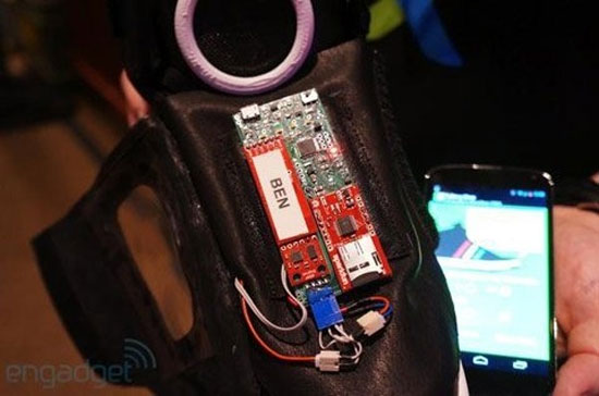 Google trình làng... giày thông minh