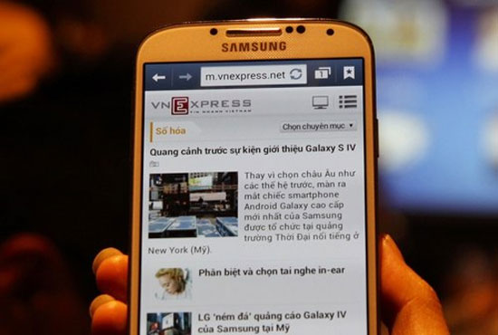 Galaxy S4 trình làng với màn hình Full HD, mỏng 7,8 mm