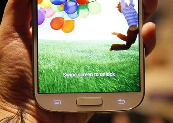 Galaxy S4 trình làng với màn hình Full HD, mỏng 7,8 mm