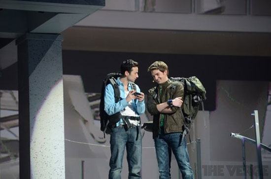 Galaxy S4 trình làng với màn hình Full HD, mỏng 7,8 mm