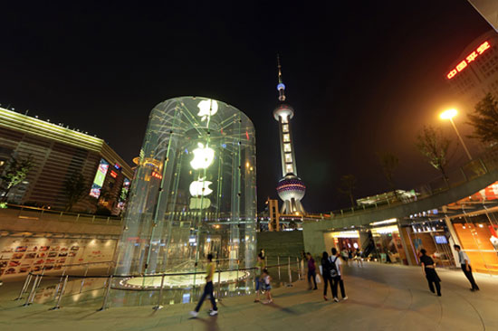 Một cửa hàng Apple Store tại Thượng Hải.  Đài Truyền hình TW Trung Quốc "tố" Apple lừa khách hàng