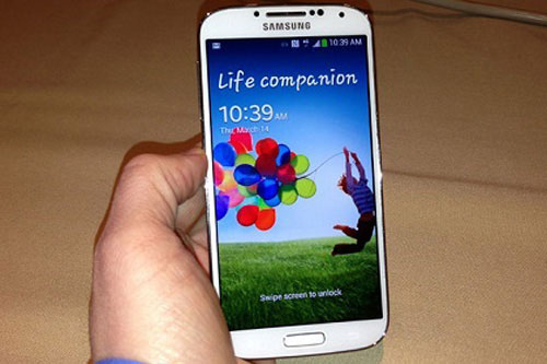 Galaxy S4 4 lý do không nên nâng cấp lên Galaxy S4