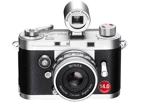 Minox DCC 14.0 màu bạc. Máy ảnh số dáng cổ điển của Minox