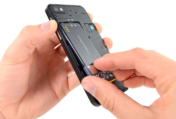 BlackBerry Z10 BlackBerry Z10 rất dễ sửa