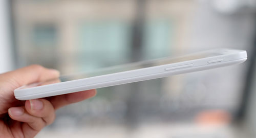 Ảnh thực tế máy tính bảng rẻ nhất của Samsung