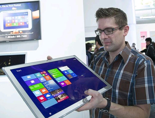 Panasonic Toughpad 4K UT-MB5 Tablet 20 inch dùng màn hình 4K sắp ra mắt