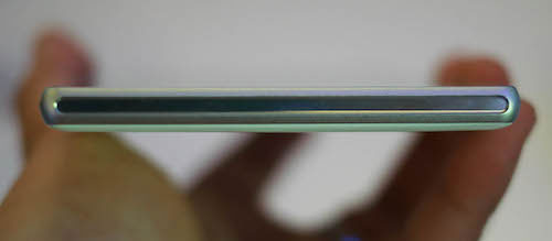 Ảnh thực tế Xperia T2 Ultra, phablet tầm trung của Sony