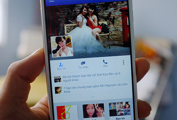 Facebook thay đổi giao diện trang cá nhân trên di động giống với bản web Facebook thay đổi giao diện trang cá nhân trên di động giống với bản web