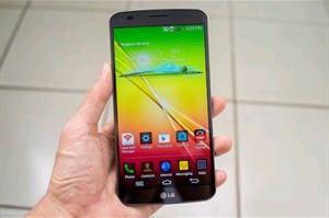 LG G Flex chính thức có Android 4.4 Kitkat