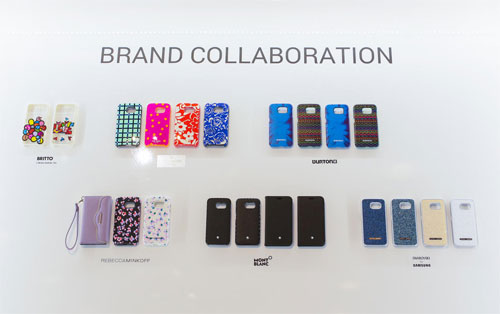 những phụ kiện được cung cấp bởi các đối tác sản xuất phụ kiện như Mont Blanc, Swarovski và Burton