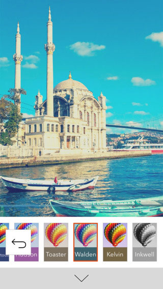 Chụp ảnh mang hiệu ứng phim cổ điển trên iOS/Android với ứng dụng Retrica