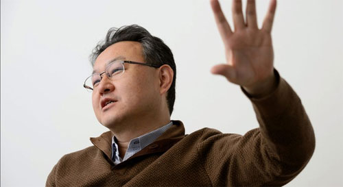 Shuhei Yoshida: Người tạo ra phép màu nhiệm cho Sony Shuhei Yoshida: Người tạo ra phép màu nhiệm cho Sony