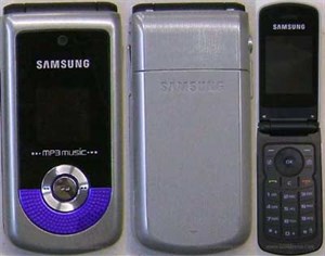 Lộ diện bộ đôi 'dế' chơi nhạc của Samsung