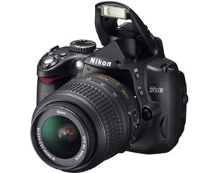 Nikon D5000 đã cho đặt hàng qua mạng