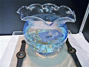 Màn hình OLED nhúng nước không hỏng