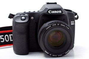 Canon cập nhật firmware cho máy DSLR