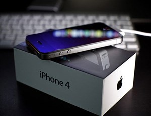 iPhone 4 lại xuất hiện lỗi "chết người"