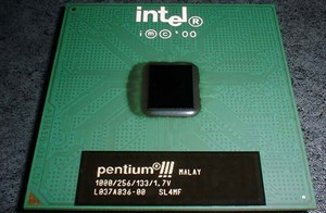 Bộ xử lý Intel Pentium lên 18 tuổi 