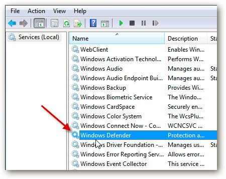 Tìm đến mục Windows Defender trong danh sách