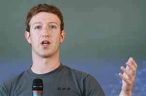 Nhà đồng sáng lập Facebook lại tiếp tục hầu kiện