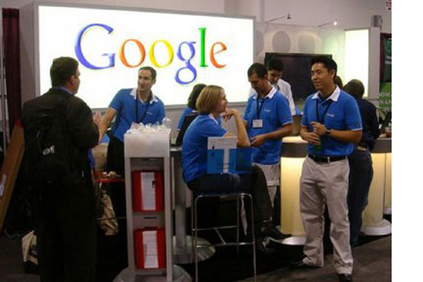 Làm việc tại Google hay Facebook thú vị hơn?