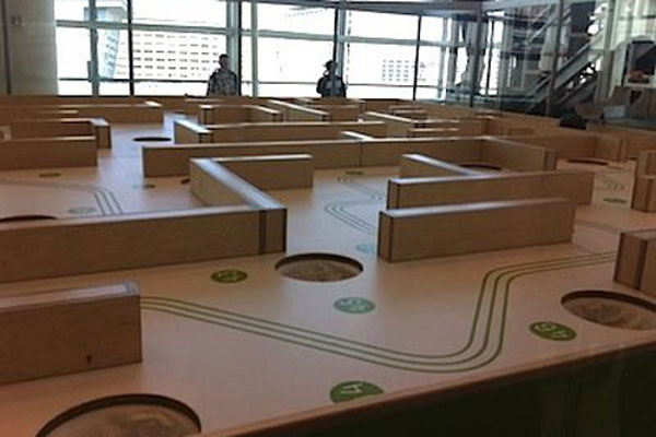 Làm việc tại Google hay Facebook thú vị hơn?