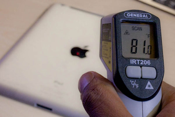 Người dùng thích iPad 2012 vì màn hình Retina và pin lâu