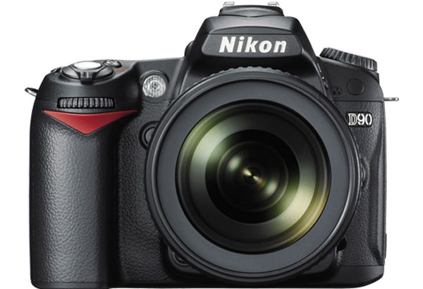 4 mẫu máy ảnh DSLR đang bán tốt