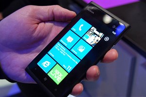 Lumia 900 bán chạy nhất trên Amazon